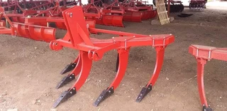 V-frame rippers available for sale at Mad Farmer SA Middelburg MP.