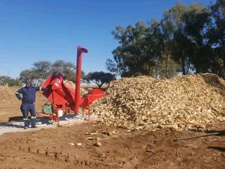 Maize Threshers available for sale at Mad Farmer SA Middelburg MP.