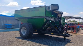 New Debulking trailers available for sale at Mad Farmer SA Middelburg MP.