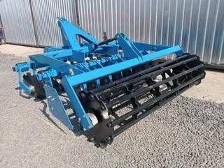 High Speed disc harrows with rollers available for sale at Mad Farmer SA Middelburg MP.