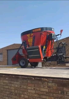 Fimaks 6m³ Vertical Feed Mixers available for sale at Mad Farmer SA Middelburg MP.