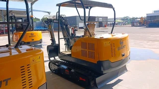 New 3 ton mini excavators platform available for sale at Mad Farmer SA Middelburg MP.