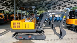 New 3 ton mini excavators platform available for sale at Mad Farmer SA Middelburg MP.