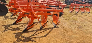 Fieldking Jumbo Mouldboard Ploughs Available For Sale Mad Farmer SA Middelburg MP.