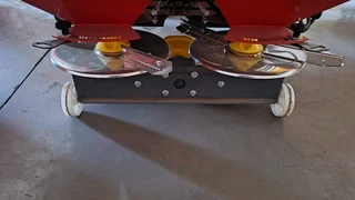 New 600ltr fertilizer spreaders available for sale at Mad Farmer SA Middelburg MP.