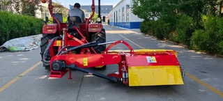 Brand new 1.65m Drummowers and conditioner available for sale at Mad Farmer SA Middelburg MP.