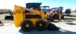 Revaro T-REX 708 Skidsteers available for sale at Mad Farmer SA Middelburg MP.