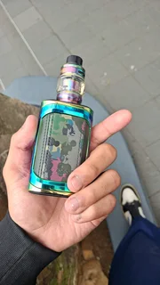 Geek ages touch vape T200 mod R2500 negotiable