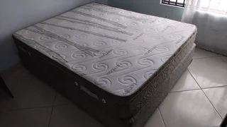 Queen size Bamboo Matress and Base Set