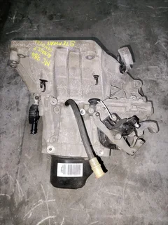 RENAULT SANDERO 900T MANUAL GEARBOX FOR SALE