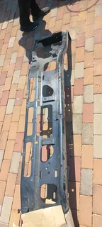 UD truck bumper assembly