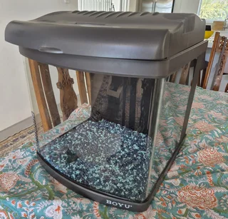 Aquarium Boyu 400  x 400 x 350 wide