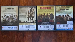 The walking dead seasons 1-4 boxsets (DVD)