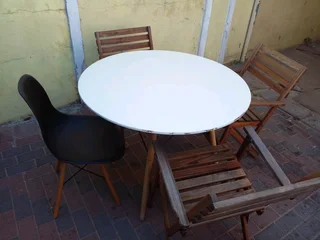 Coffee Table &amp; Chairs