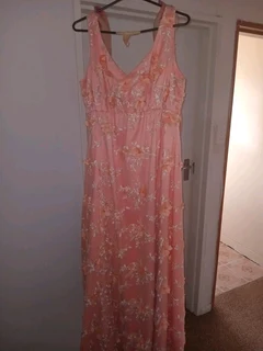 Peach kleur trourok/matriek afskeids rok  te koop