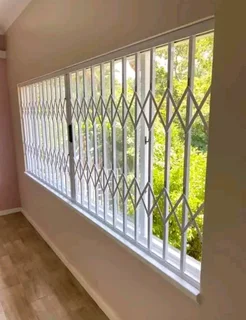 GATES AND BALUSTRADES.