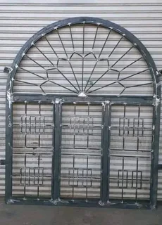 GATES AND BALUSTRADES.