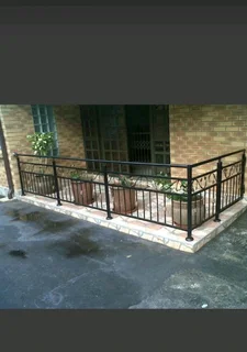 GATES AND BALUSTRADES.