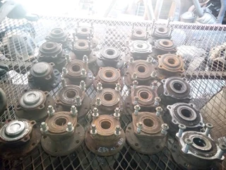 Wheel hubs bearings