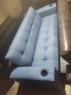 Sleeper couch 0610056760