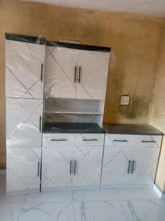 Wardrobe 0610056760