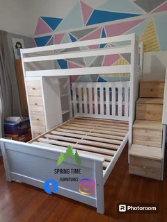 Loft beds with sturdy desk