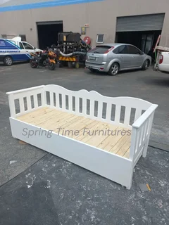 Quality daybeds with storage