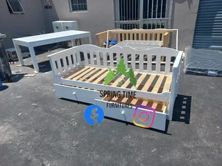 Quality daybeds with storage