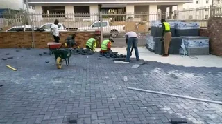 PAVING R60per Square Labour 0813664446