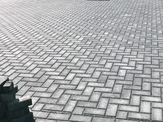 PAVING R60 per SQ Labour Only 0813664446