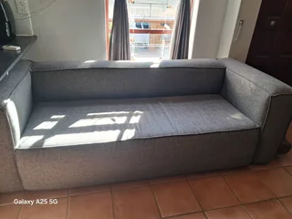 Couch - Ad posted by Lynette Marais