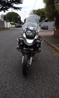 2007 Bmw R1200gs Adventure. Need Some Little Tlc.   engine And Gear Box 100%.    No Servo Brake