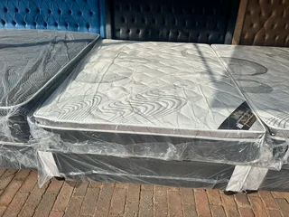 Queen pillows top beds