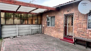 Neat And Ready To Move In