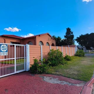 3 Bed Family Home, Investors Dream, Potential