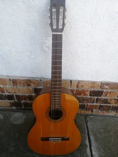 &#34;Concerter&#34; Acoustic Guitar
