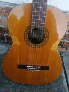 &#34;Concerter&#34; Acoustic Guitar