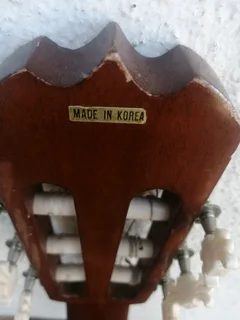 &#34;Concerter&#34; Acoustic Guitar