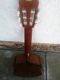 &#34;Concerter&#34; Acoustic Guitar