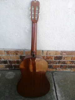 &#34;Concerter&#34; Acoustic Guitar