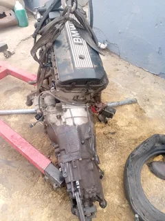 E46 BMW 320i Gear box &amp; Diff