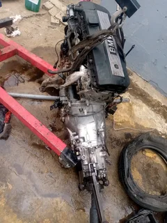 E46 BMW 320i Gear box &amp; Diff