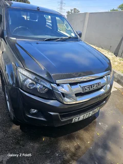 Isuzu double cab kb300 D.TEQ Lx