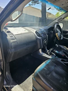 Isuzu double cab kb300 D.TEQ Lx