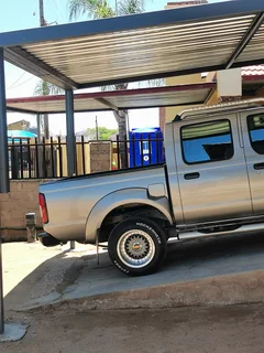 2005 Nissan Hardbody Double Cab