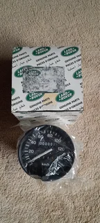 LANDROVER TDI 200 SPEEDOMETER.
