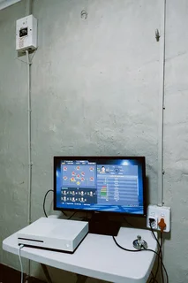 Dell e2418hn LED Monitor