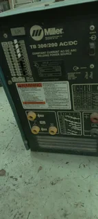 Miller TB 300/200 AC/DC WELDER
