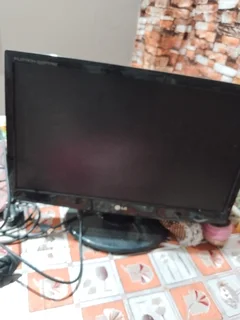 22inch Lcd Montinor & UPS (ultralan)