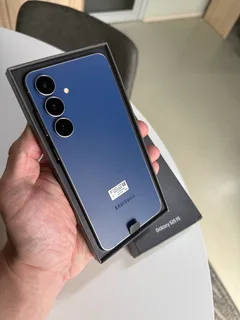 Samsung Galaxy S25 Fe 256gb 5g – Navy | R12 500! | Brand New - Open Box